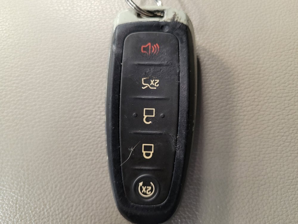 Used 2019 Ford Escape SE FWD image 32