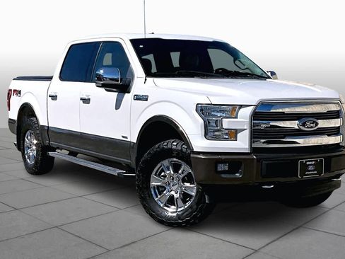 Used 2017 Ford F150 Lariat image 3