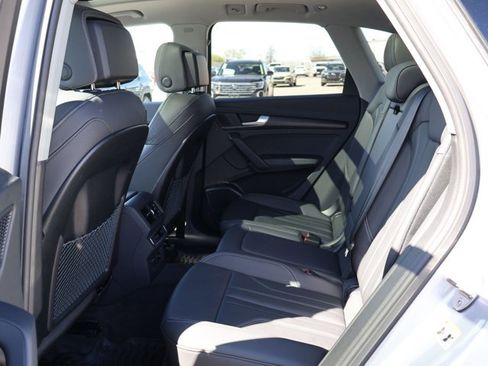 Used 2023 Audi Q5 e Premium Plus w/ Premium Plus Package AWD/4WD image 25