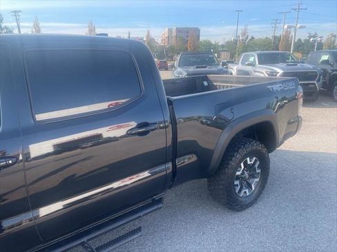 Certified 2020 Toyota Tacoma TRD Off-Road w/ TRD Premium Off Road Package image 7