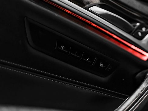 Used 2019 BMW 540i w/ M Sport Package RWD image 60