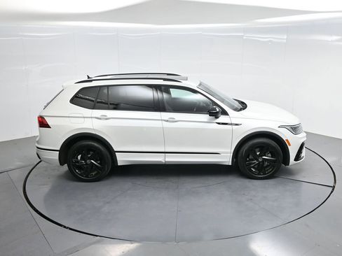 Used 2023 Volkswagen Tiguan SE R-Line FWD image 49