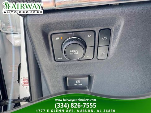 Used 2025 Ford Expedition Max Platinum image 18