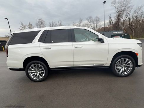 Used 2023 Cadillac Escalade Premium Luxury Platinum w/ Heavy-Duty Trailer Package image 8