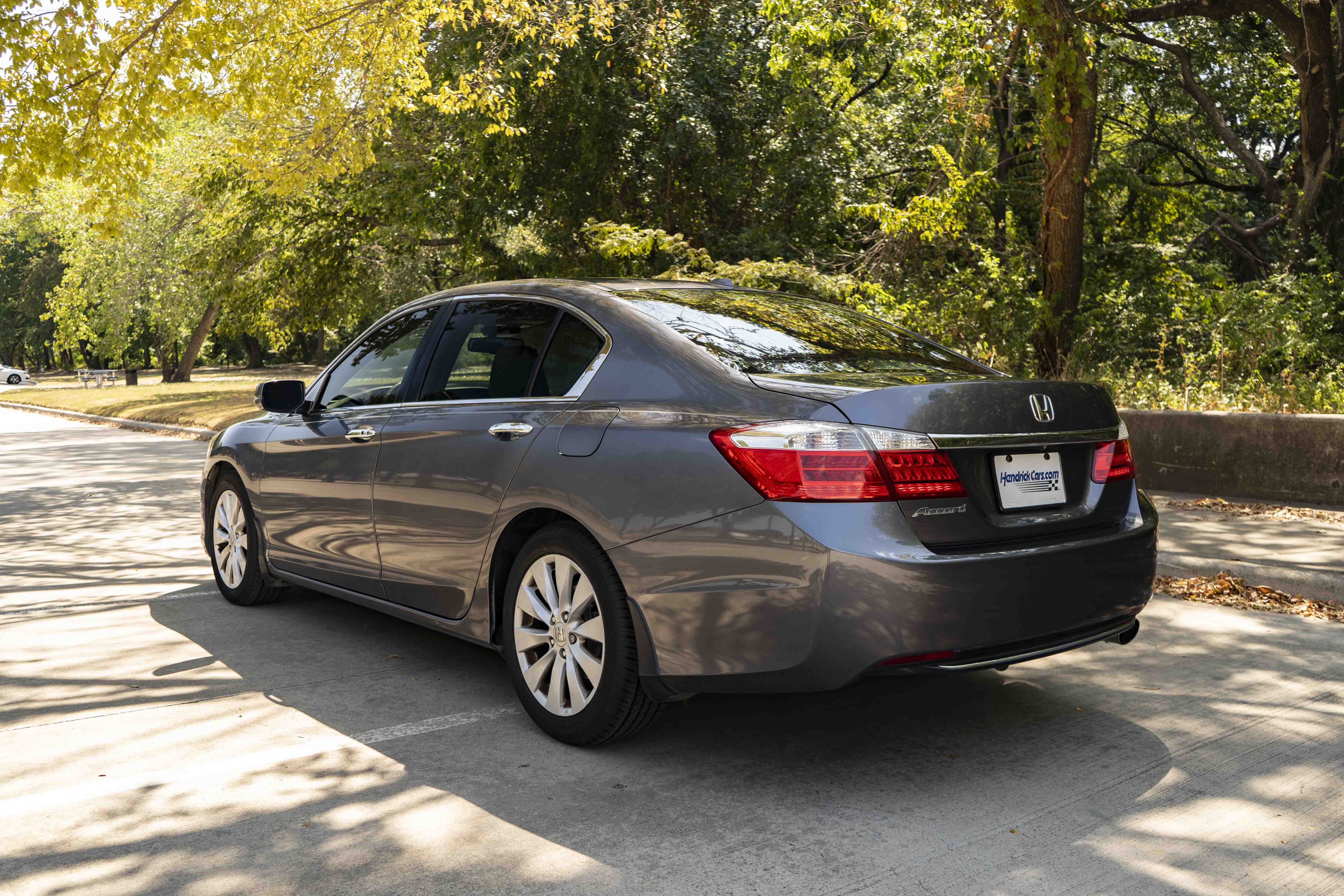 Used 2015 Honda Accord EX-L image 7