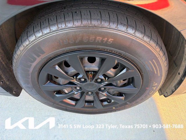 Used 2023 Kia Forte LX FWD image 12