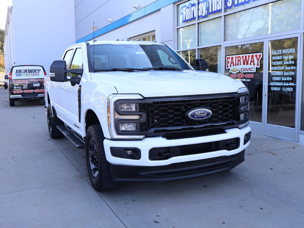 Used 2024 Ford F350 Lariat w/ Sport Appearance Package AWD/4WD image 2