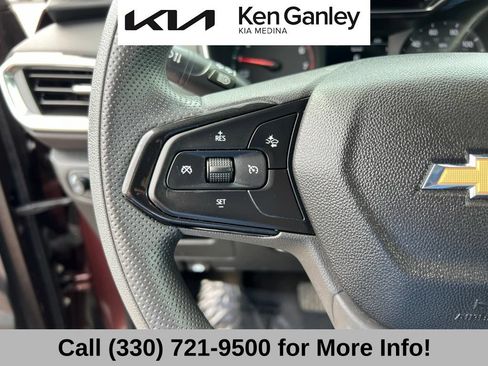 Used 2022 Chevrolet TrailBlazer LT FWD image 30