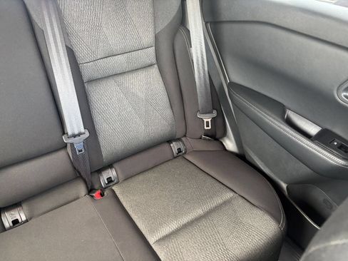Used 2025 Nissan Rogue SV AWD/4WD image 37
