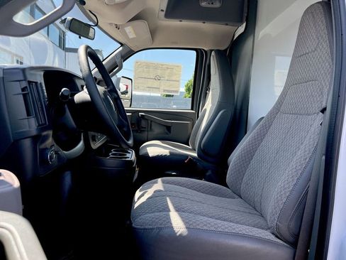 New 2025 Chevrolet Express 3500 w/ Power Convenience Package image 31
