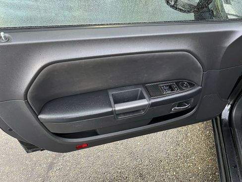 Used 2014 Dodge Challenger R/T image 19