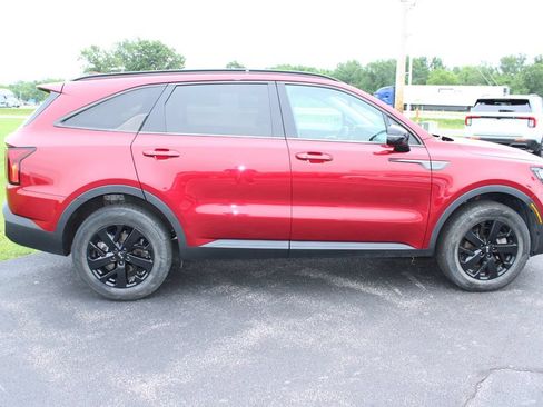 Used 2021 Kia Sorento S AWD/4WD image 13