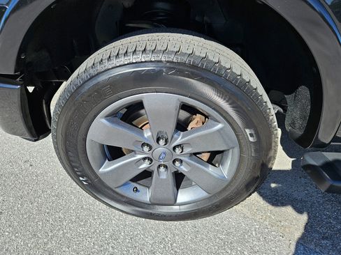 Used 2014 Ford F150 FX4 w/ Equipment Group 402A Luxury image 10