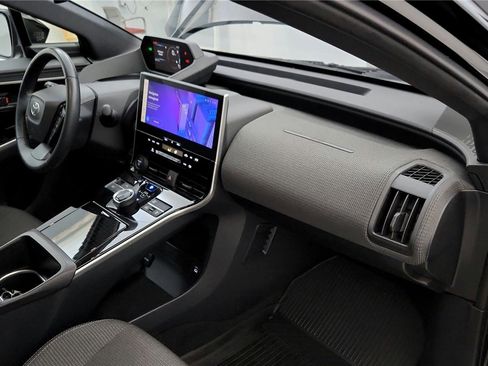 Used 2023 Toyota bZ4X XLE image 26