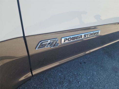 Used 2017 Ford F350 King Ranch w/ King Ranch Ultimate Package image 11