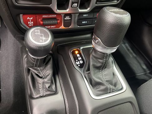 New 2026 Jeep Gladiator Mojave image 19