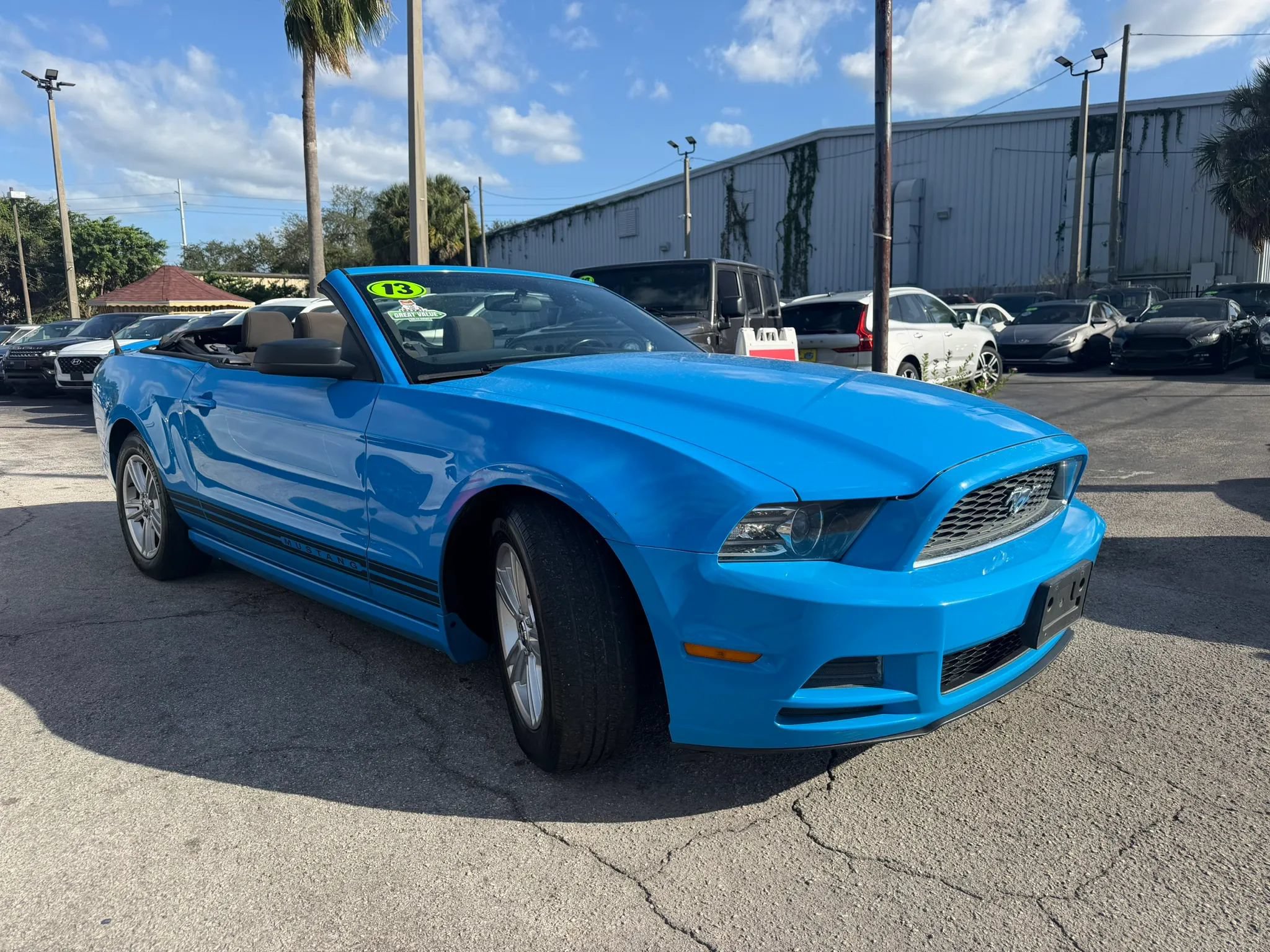 Used 2013 Ford Mustang Convertible RWD image 4