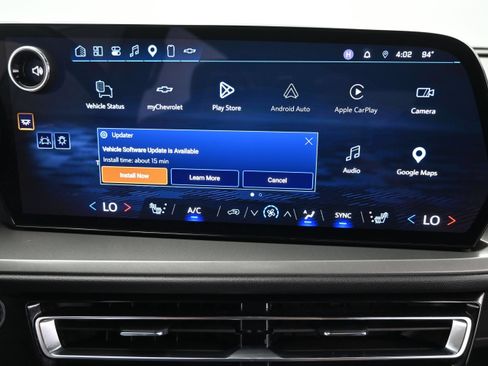 Certified 2026 Chevrolet Traverse LT FWD image 24