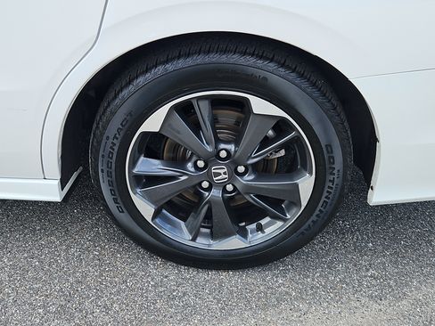 Certified 2024 Honda Odyssey Elite image 31