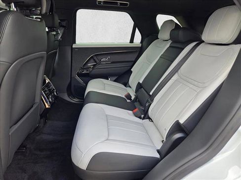 New 2026 Land Rover Range Rover Sport Dynamic SE AWD/4WD image 16