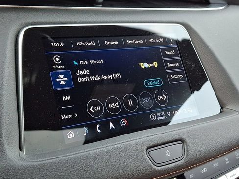 Used 2023 Cadillac XT4 Sport AWD/4WD image 18