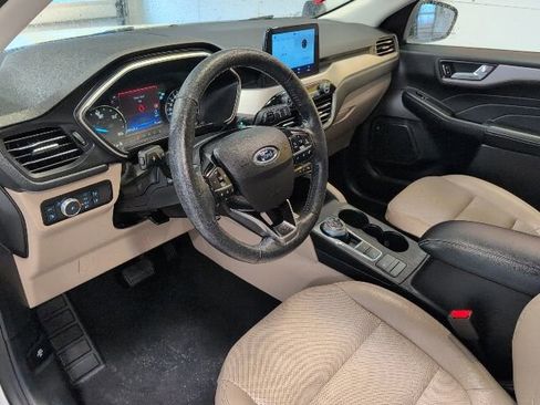 Certified 2021 Ford Escape SEL image 10