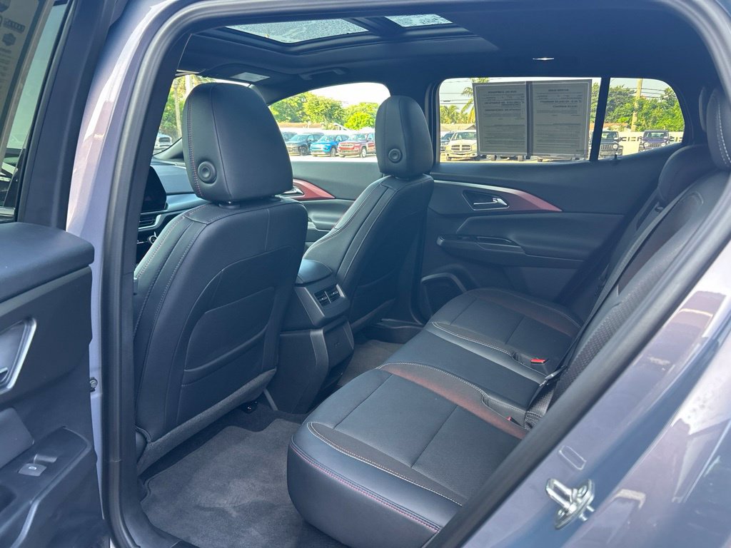 Used 2024 Chevrolet Equinox EV RS FWD image 33