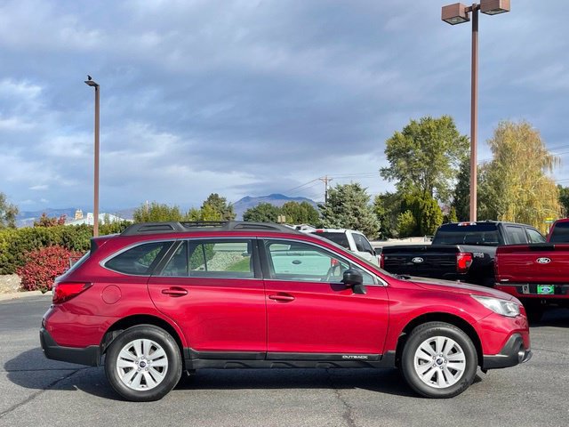 Used 2019 Subaru Outback 2.5i AWD/4WD image 2