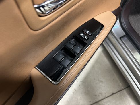 Used 2017 Lexus ES 350 w/ Navigation System Package image 15