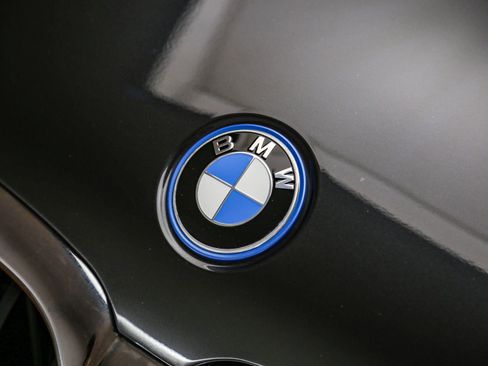 Certified 2023 BMW 530e w/ Premium Package RWD image 9