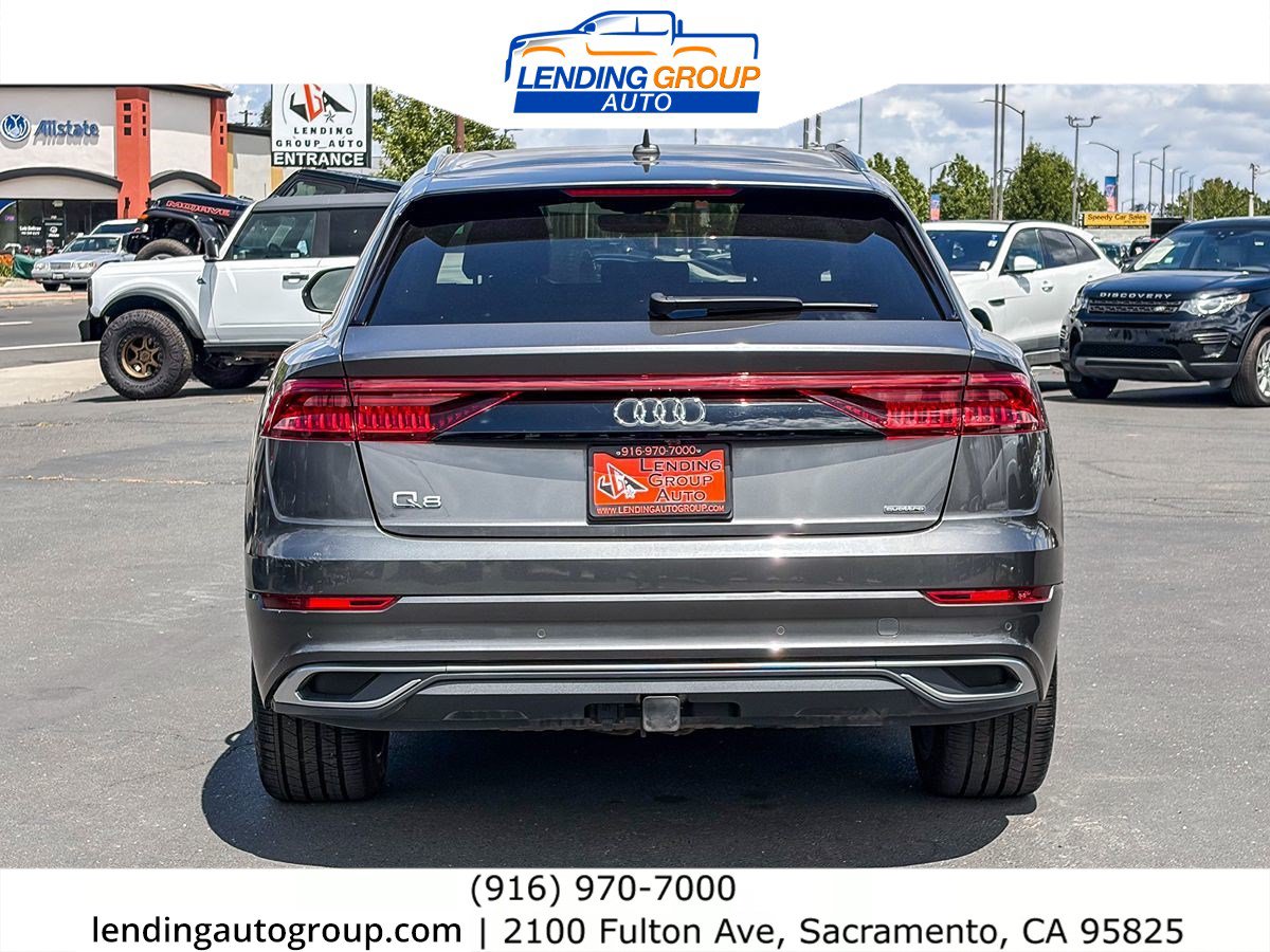Used 2019 Audi Q8 Prestige w/ Adaptive Chassis Package AWD/4WD image 3