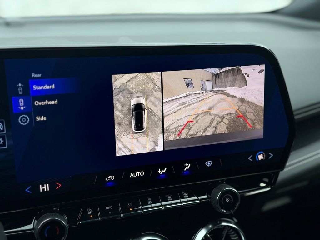 New 2026 Chevrolet Blazer EV LT AWD/4WD image 18