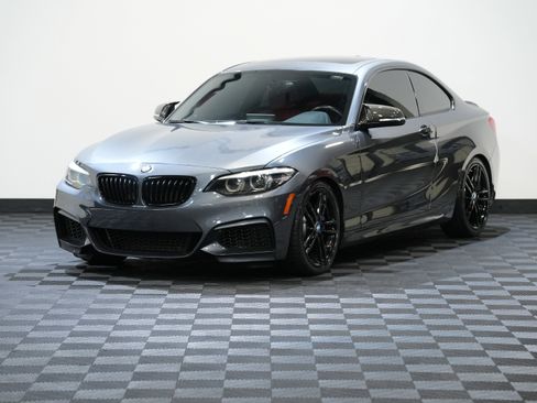 Used 2018 BMW M240i Coupe image 3