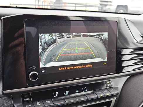 Used 2025 Toyota Camry LE FWD image 19
