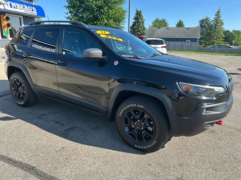 Used 2021 Jeep Cherokee Trailhawk AWD/4WD image 5