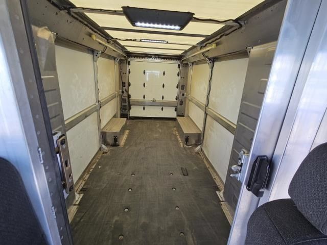 Used 2023 Chevrolet Brightdrop 600 w/ Active Safety Package 2 AWD/4WD image 4