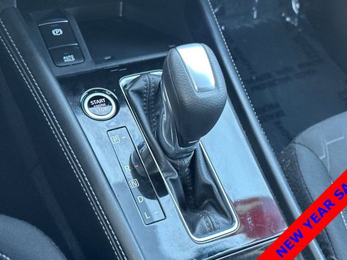 Used 2023 Nissan Kicks SV image 22