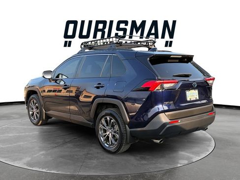 Used 2022 Toyota RAV4 XLE Premium AWD/4WD image 5