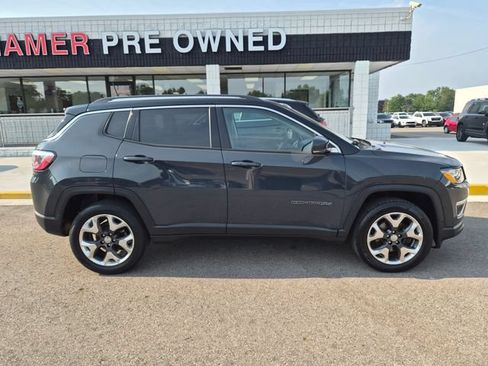 Used 2018 Jeep Compass Limited AWD/4WD image 5