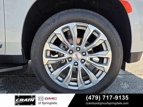 Used 2024 GMC Yukon XL Denali w/ Max Trailering Package AWD/4WD image 32
