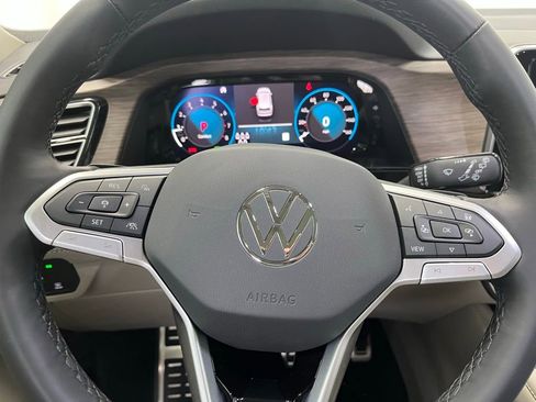 New 2026 Volkswagen Atlas SEL Premium R-Line image 19