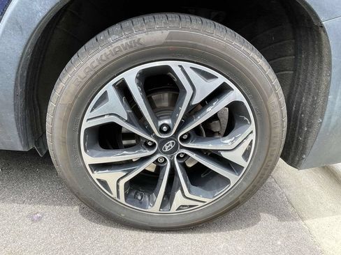 Used 2020 Hyundai Santa Fe Limited AWD/4WD image 5