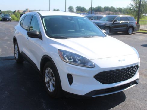 Used 2022 Ford Escape SE FWD image 8