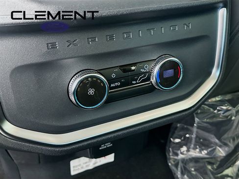 New 2026 Ford Expedition Max Active image 30