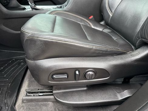 Used 2018 Chevrolet Traverse Premier w/ Driver Confidence II Package image 13