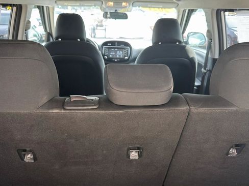 Used 2021 Kia Soul LX FWD image 32