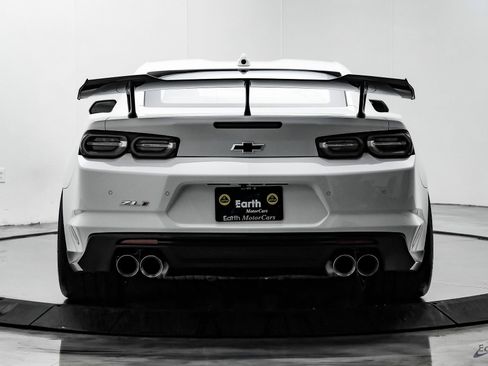 Used 2022 Chevrolet Camaro ZL1 image 11