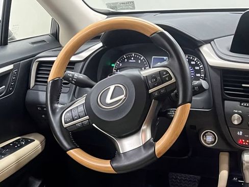 Certified 2022 Lexus RX 350L Premium w/ Premium Package AWD/4WD image 15