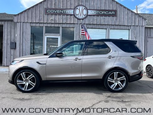 Used 2023 Land Rover Discovery Metropolitan Edition AWD/4WD image 1