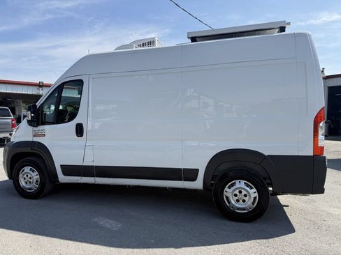 Used 2014 RAM ProMaster 2500 w/ Interior Convenience Group FWD image 9